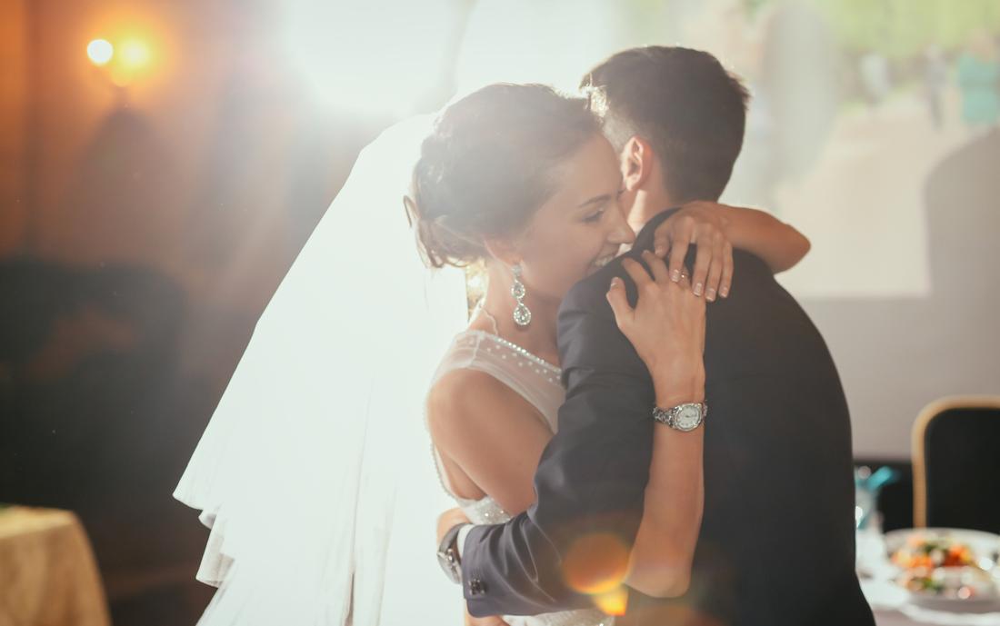 Read more about the article Top 5 Quirky Wedding Couples’ First Dance Songs